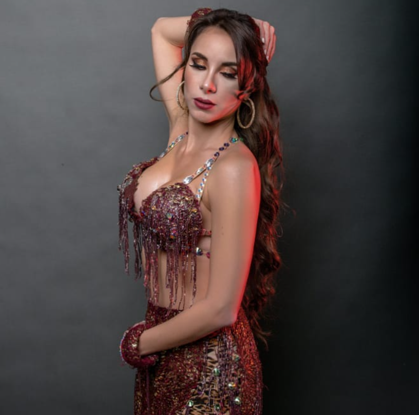 vaina danseuse orientale dubai